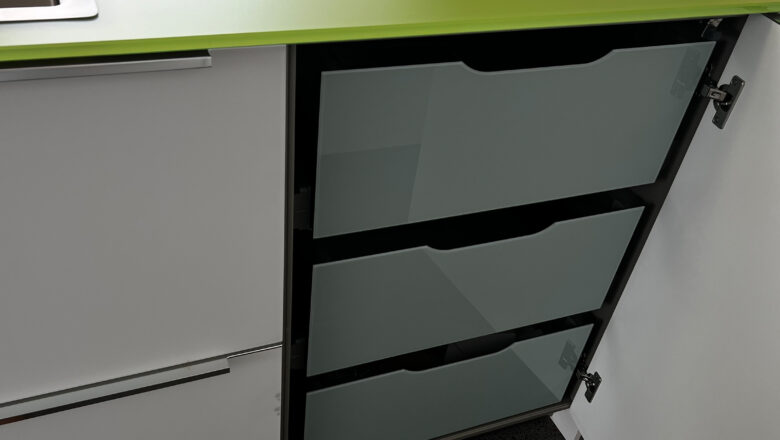 Auszüge in den Unterschränken