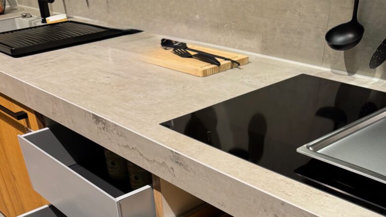 Keramik-Arbeitsplatte in Beton Loft Silk