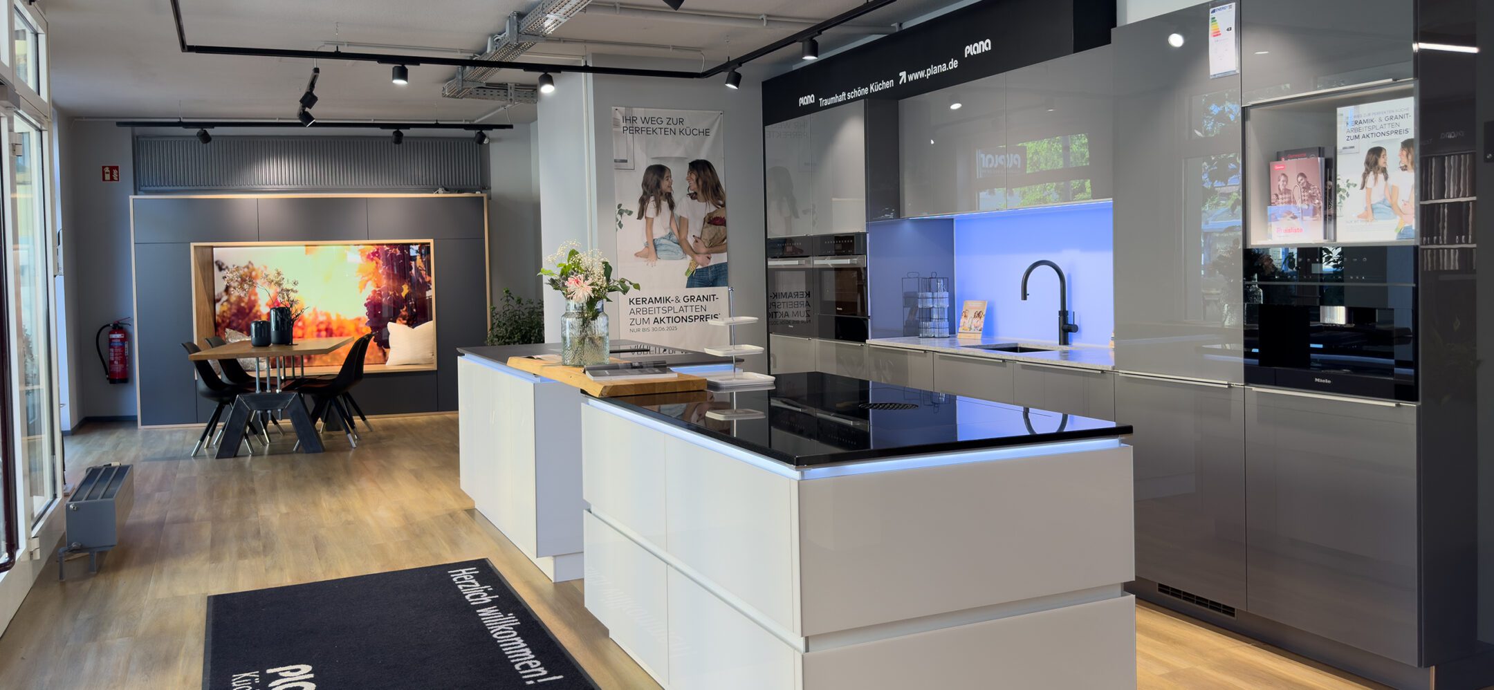 Showküche im PLANA Küchenstudio in Sinzheim