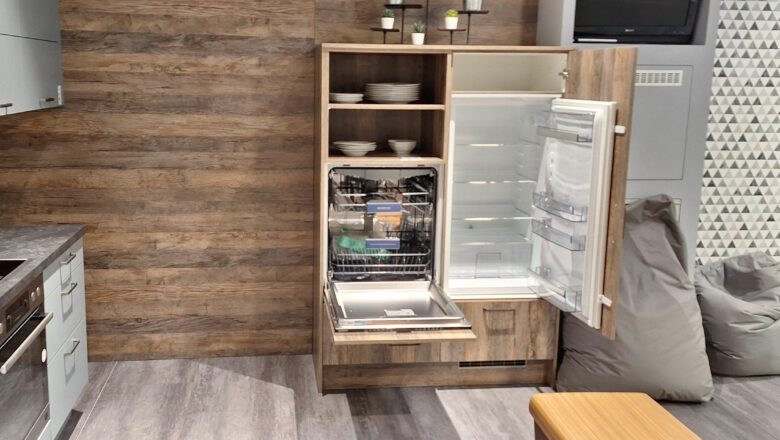 Kühlschrank von AEG und Geschirrspüler von Siemens
