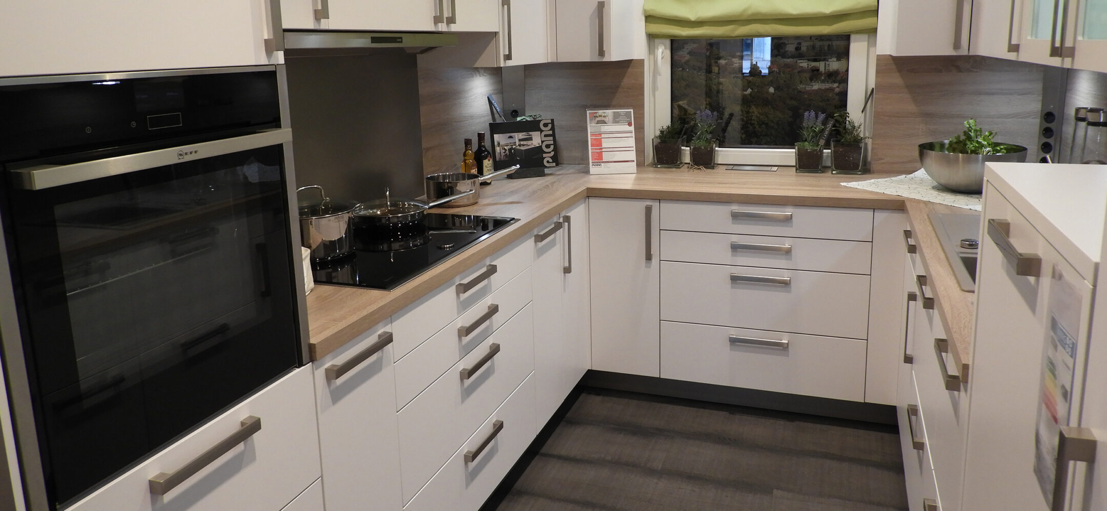 Küchenausstellung Esslingen U-Küche Vergleichskoje