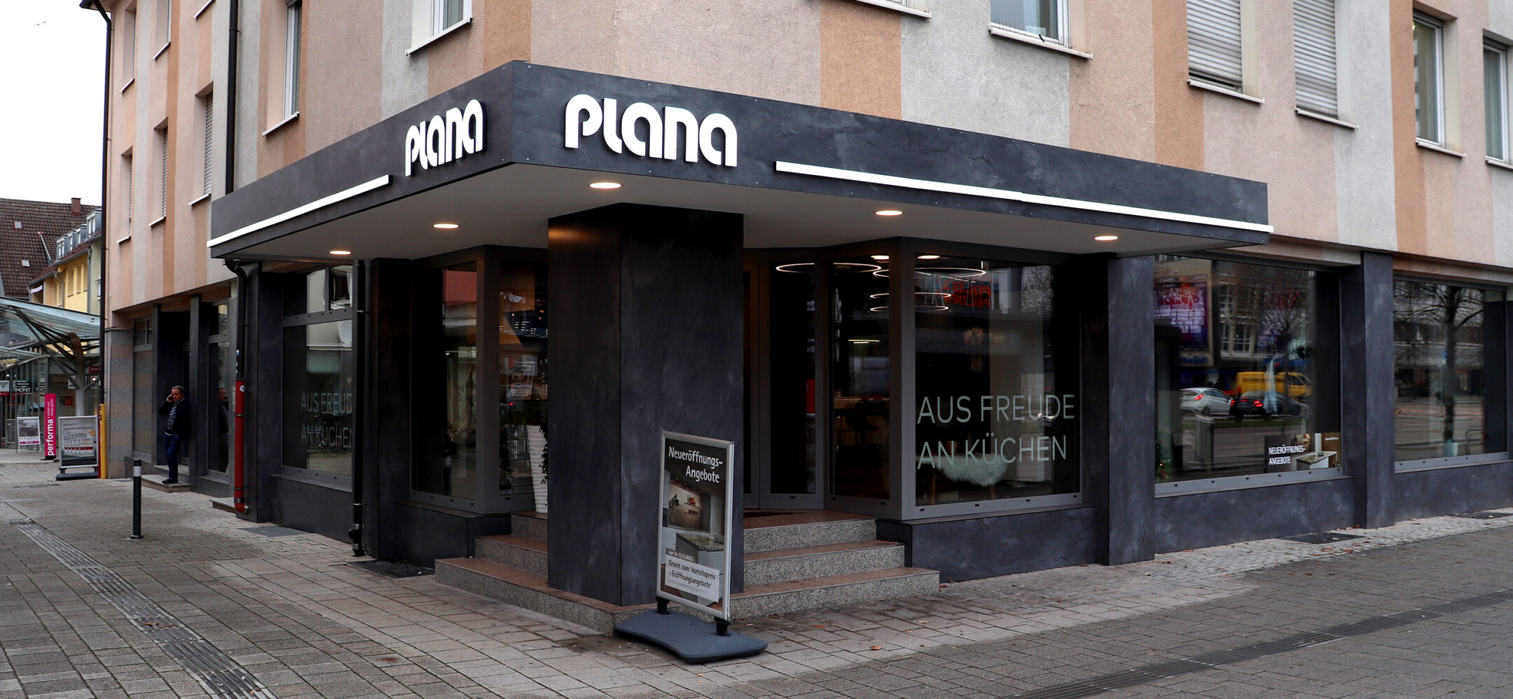PLANA Küchenausstellung Heilbronn Außenansicht