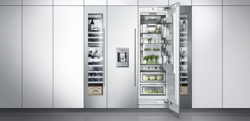 Großer Kühl-Gefrierschrank und Weinkühlschrank von Gaggenau