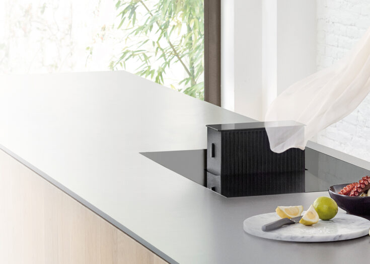 Edelstahl-Arbeitsplatte mit Kochfeld mit Novy One