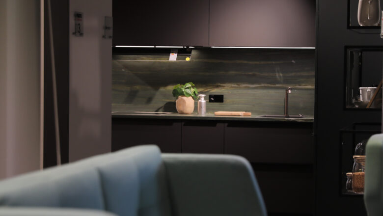 Nürnberg Küchenausstellung matt schwarze Küche