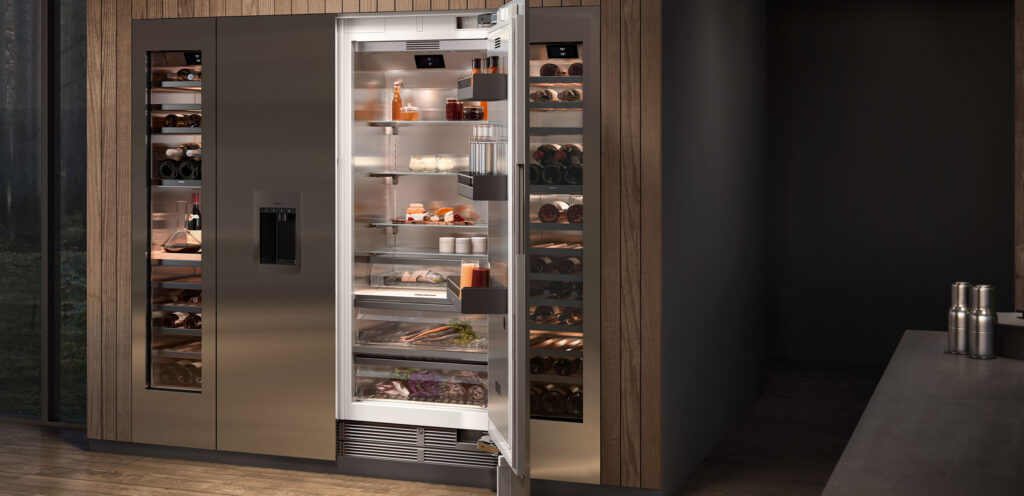 Großer Side-by-Side Kühlschrank mit integriertem Weinkühler von Gaggenau