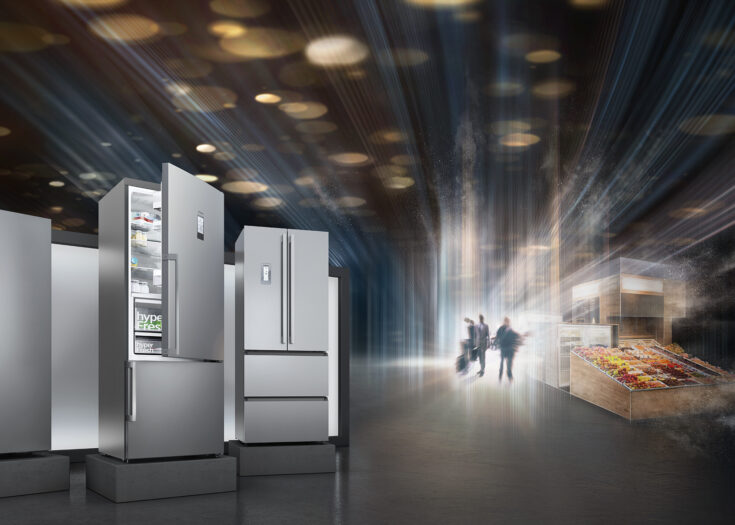 Verschiedene Kühlschränke die sich über Smartphone steuern lassen