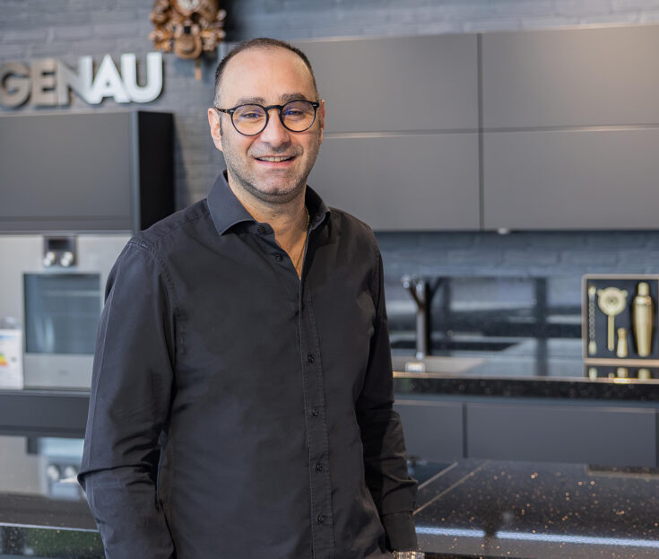 PLANA Küchenausstellung Denzlingen Mitarbeiter Roberto Semeraro