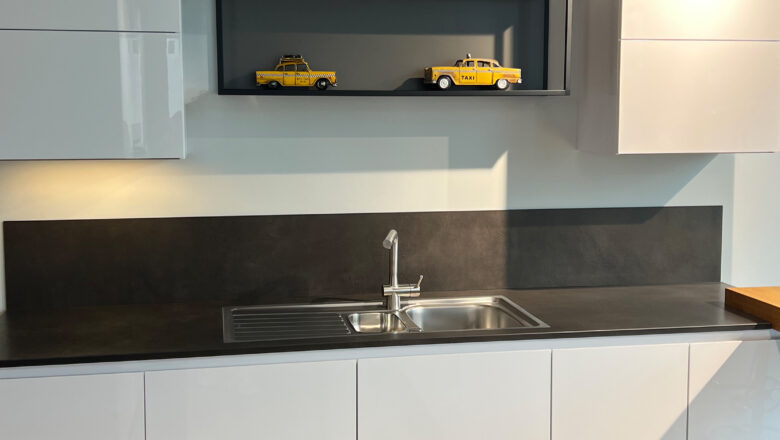 Edelstahlspüle von Schock und die Armatur von Franke