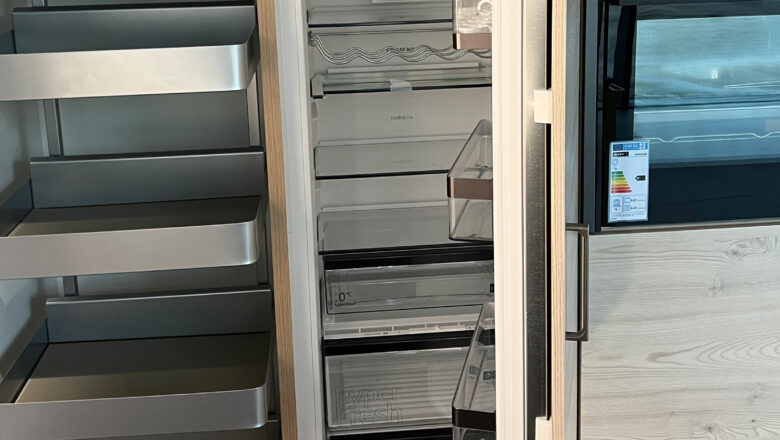 Musterküche mit viel Staurraum zu tollen Preisen