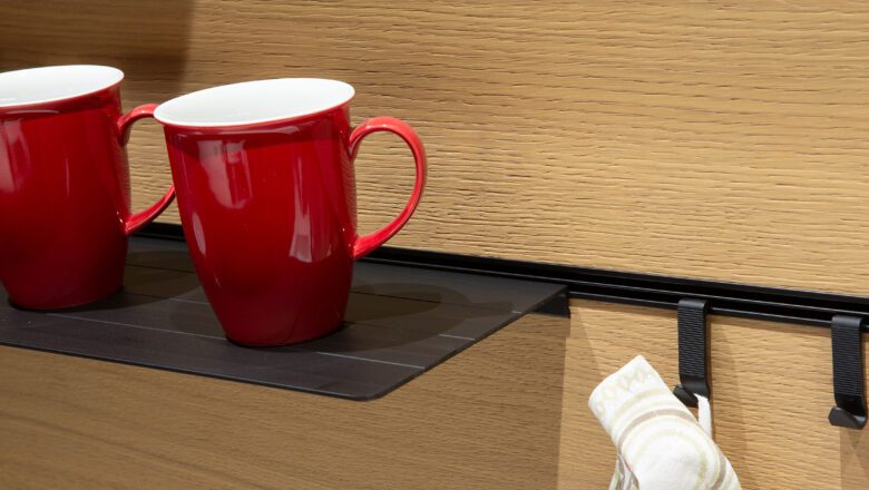 Nischenrückwand mit edlem Orga-System