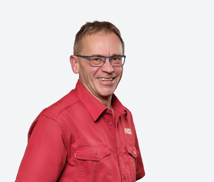 PLANA Küchenausstellung Augsburg Mitarbeiter Herr Löffler