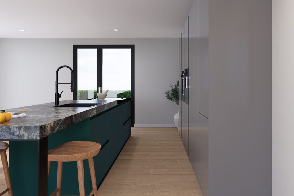 Moderne Kochinsel in Petrol mit marmorierter Arbeitsplatte und Barhockern.