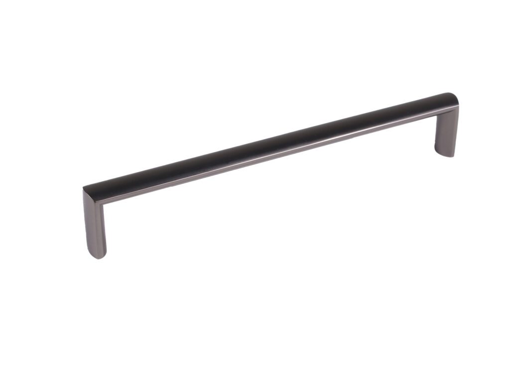 Moderner Stangengriff für Küchenschränke in Edelstahlfarben dunkel mit eckigem Design.