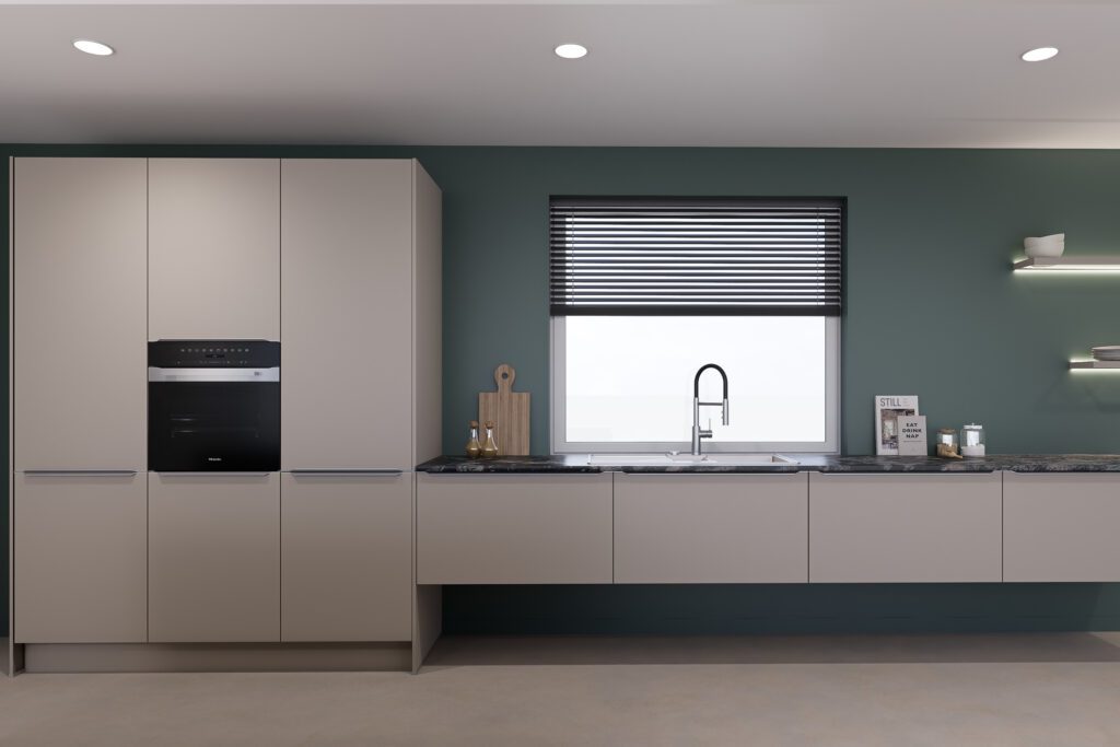 Frontale Ansicht der beigen Küchenschränke mit integriertem Backofen und Spülbereich.